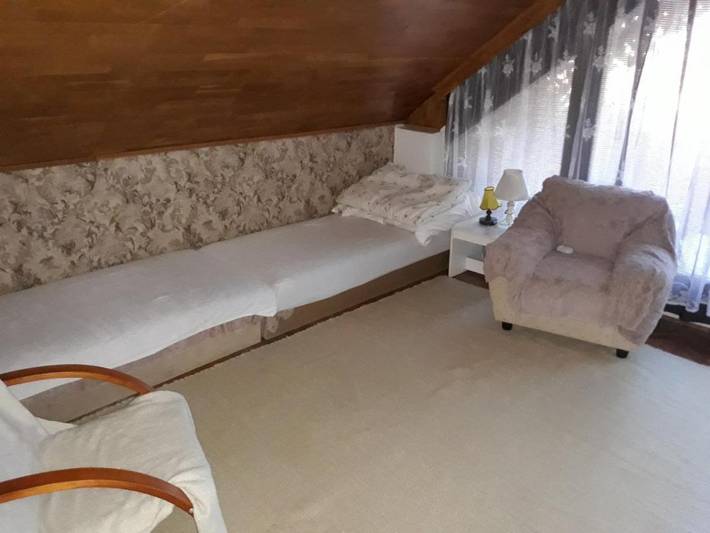 Ferienwohnung für 6 Personen, mit Balkon und Terrasse sowie Garten und Pool in Balatonalmadi - 4