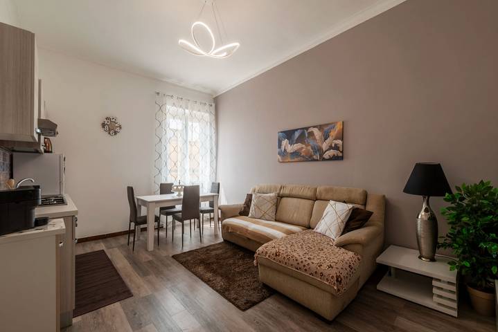 Ganze Wohnung, Ferienwohnung für 4 Personen mit Balkon/Terrasse in Rom, Rom Provinz