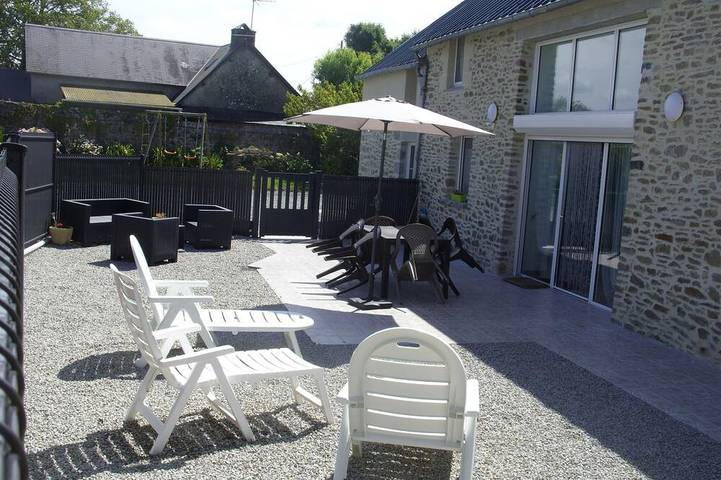 Gîte pour 6 personnes, avec terrasse à Hérenguerville