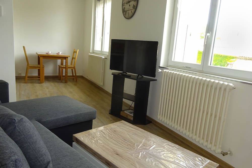 Entire apartment, Appartement Tout Équipé Proche Toutes Commodités et Gare in Lézignan-Corbières, Narbonne region