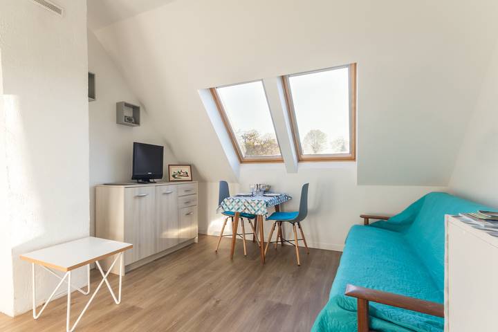 Gîte pour 2 personnes, avec jardin à Isneauville