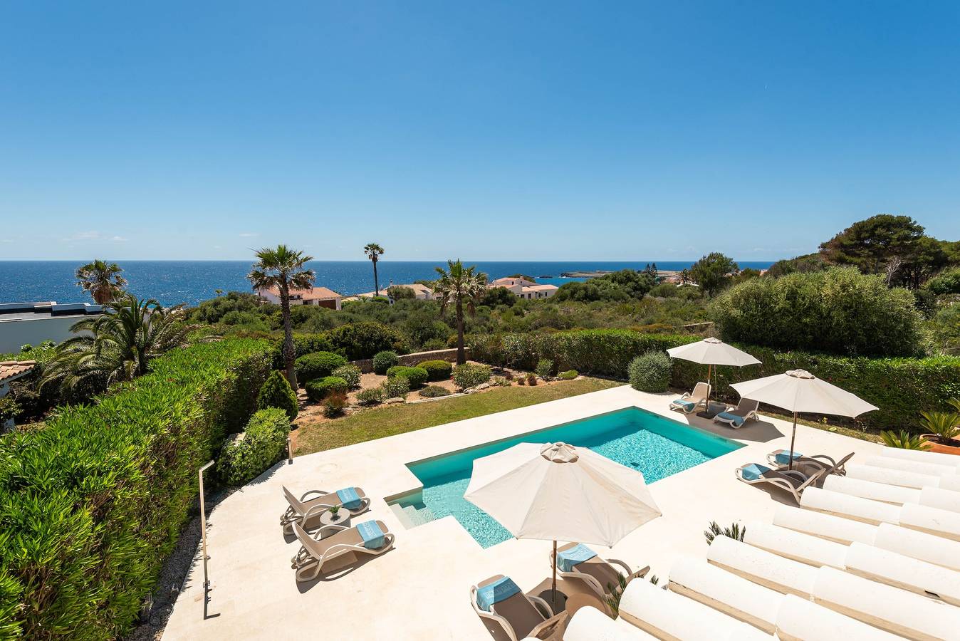 Villa 'Mariposa' con vistas al mar, Wi-Fi y aire acondicionado in Torret de Baix, Sant Lluís