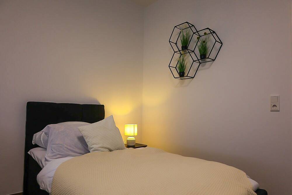 Ganze Wohnung, Bibo City Apartment 2 mit Terasse in Jöllenbeck, Bielefeld