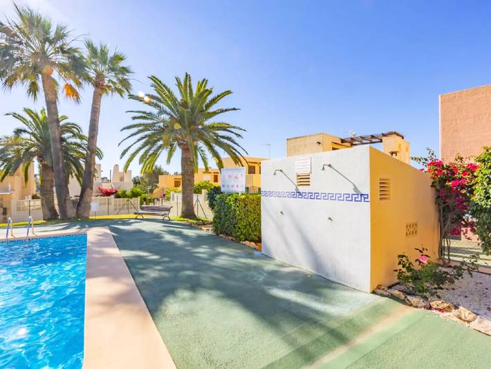 Bungalow für 6 Personen, mit Garten und Pool in Calpe - 4