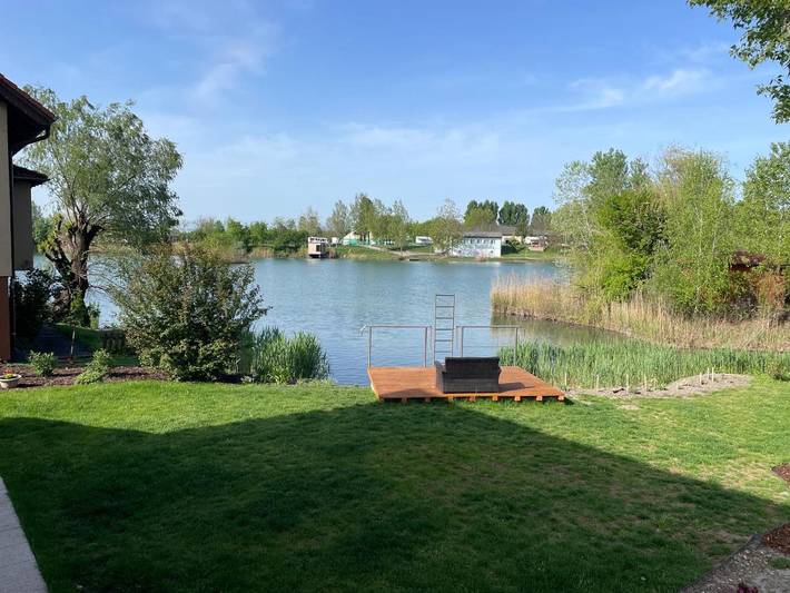 Appartement de vacances pour 2 personnes, avec vue ainsi que jardin et vue sur le lac