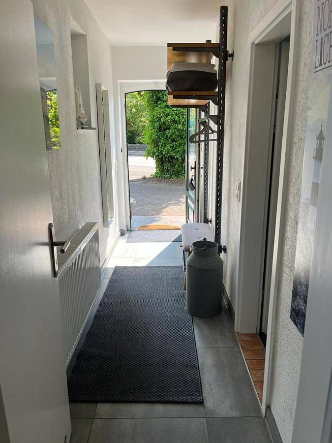 Ferienhaus für 3 Personen, mit Terrasse und Garten sowie Ausblick in Heide - 3