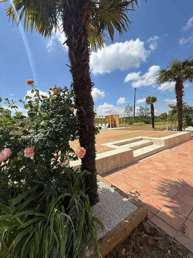 Gîte pour 4 personnes, avec vue ainsi que jardin et piscine dans Lias - 4