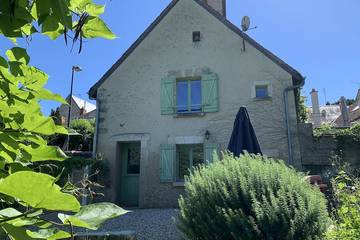 Gîte pour 4 personnes, avec jardin, animaux acceptés à Orbigny