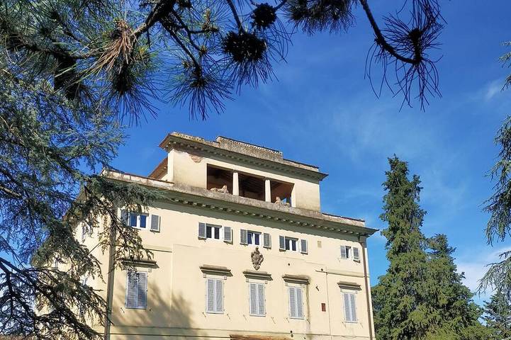 Ferienhaus für 8 Personen, mit Balkon und Garten sowie Pool