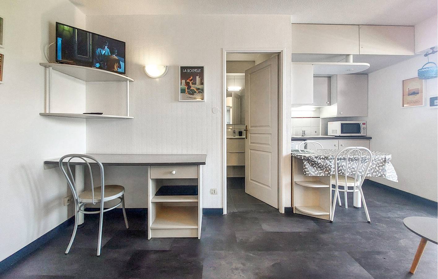 Apartamento vacacional entero, Encantador apartamento a 500 m de la playa, con piscina y aparcamiento in La Rochelle, Región de La Rochelle