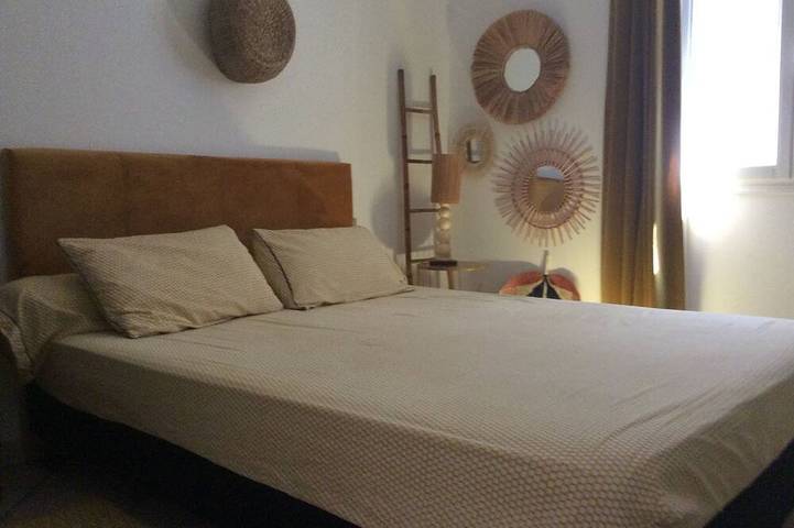 Location de vacances pour 6 personnes, avec terrasse et jardin dans Miomo - 4