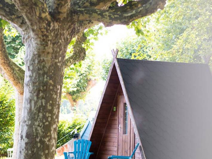 Camping pour 2 personnes, avec bassin pour enfant, animaux acceptés dans l' Ain - 2