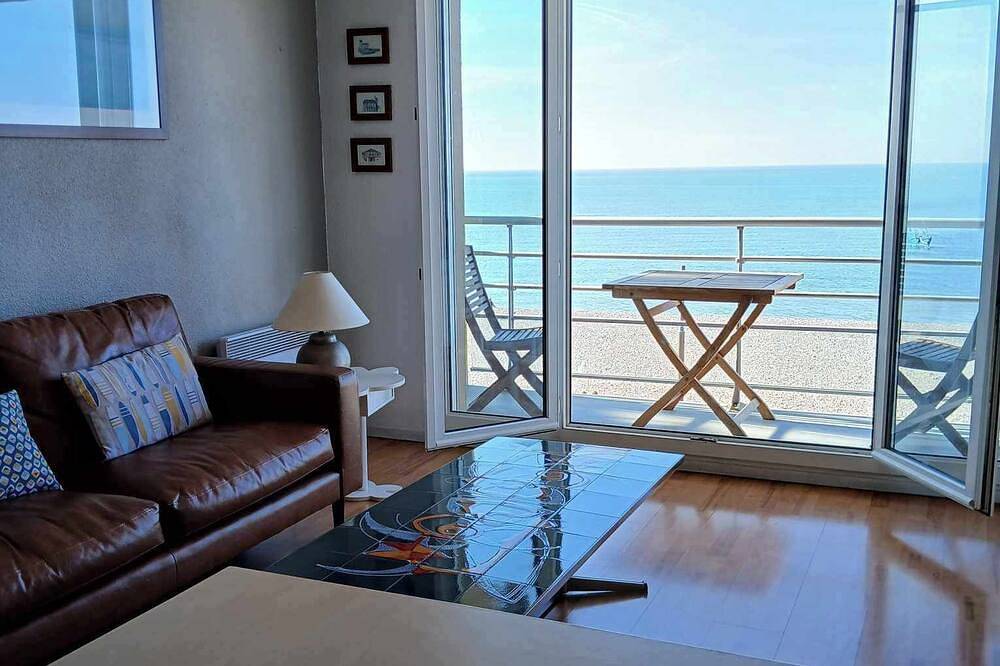 Appartement entier, Face a la mer Corinnepour 2 avec parking, balcon, ascenseur in Mers-les-Bains, Région d'Abbeville