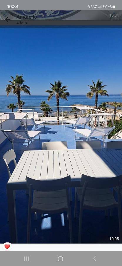 Vakantiehuis voor 8 personen, with terras and uitzicht op het meer as well as uitzicht in Sperlonga