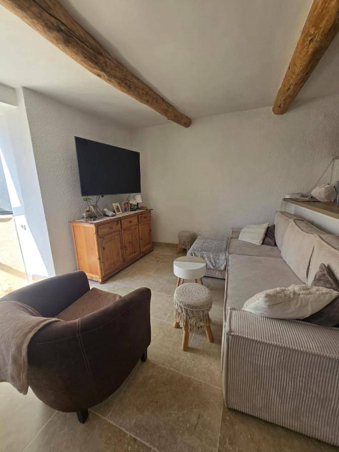 Location de vacances pour 6 personnes, avec terrasse à Sainte-Tulle - 4