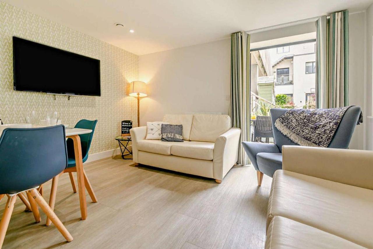 Entire apartment, Three-Bedroom Apartment in Woolacombe, Devon