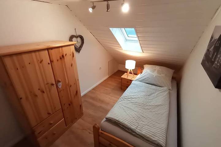 Ferienhaus für 5 Personen, mit Terrasse und Garten in Weener - 4