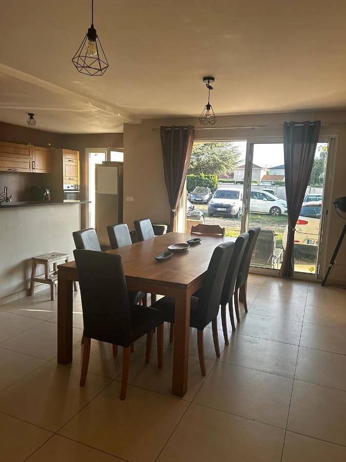 Chambre d’hôte pour 2 personnes, avec terrasse dans Janneyrias - 2