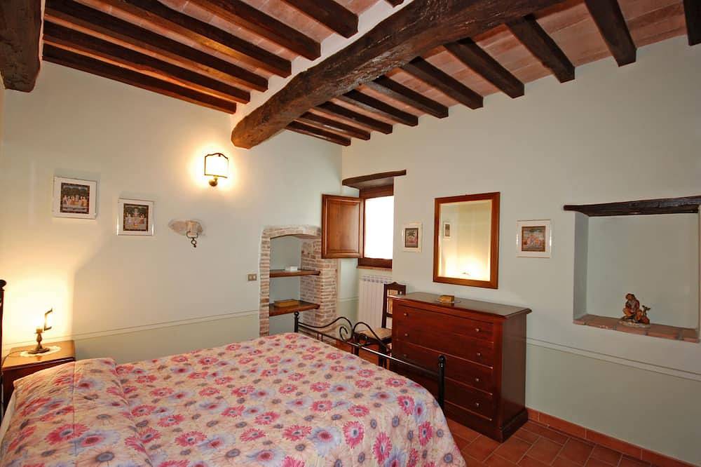 Schönes Grundstück im Grünen, 18 - 28 Personen, privater Pool in Narni, Terni Provinz