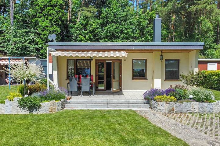 Bungalow für 4 Personen, mit Sauna und Terrasse sowie Garten