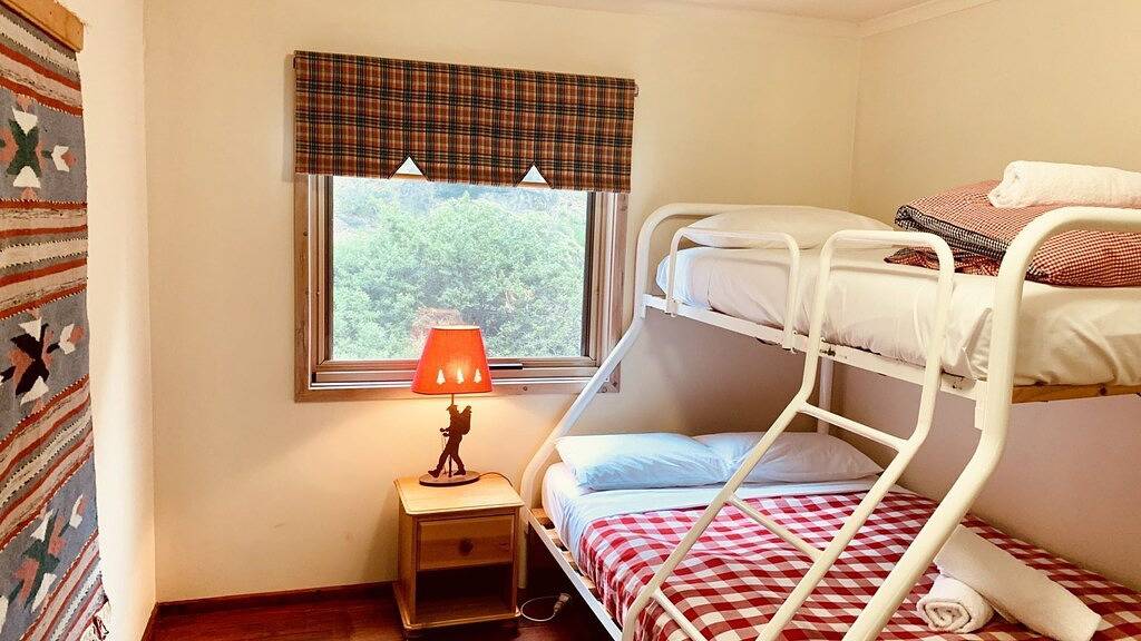 Snowgums am See in East Jindabyne, New South Wales