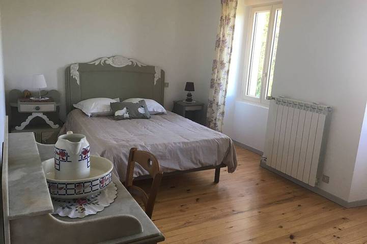 Gîte pour 6 personnes, avec jardin à Maleville - 2