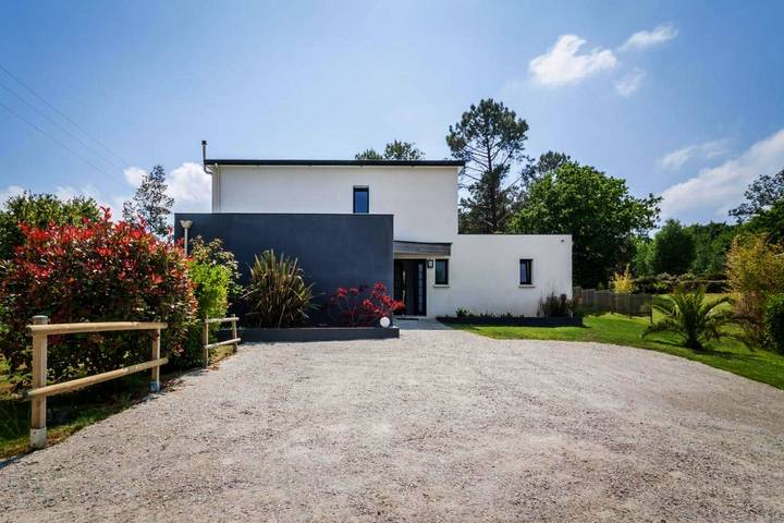 Location de vacances pour 12 personnes, avec vue et jardin, adapté aux familles à Landévennec - 3