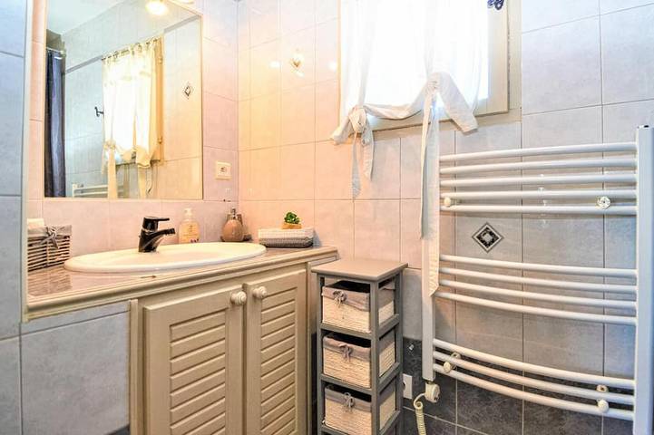 Gîte pour 3 personnes, avec jacuzzi à Vallabrègues - 3