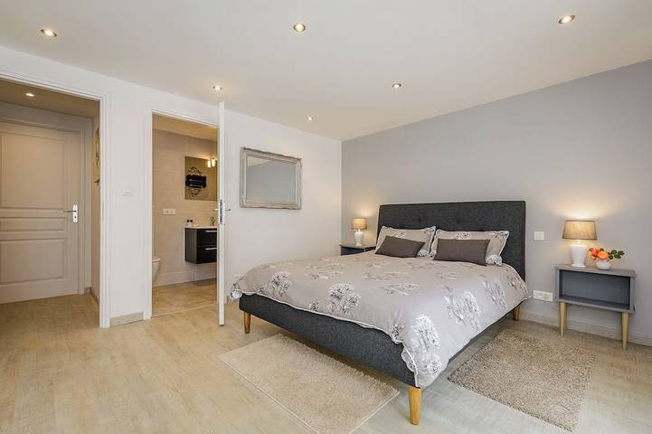 Location de vacances pour 8 personnes, avec balcon et jardin à Cazoulès - 3