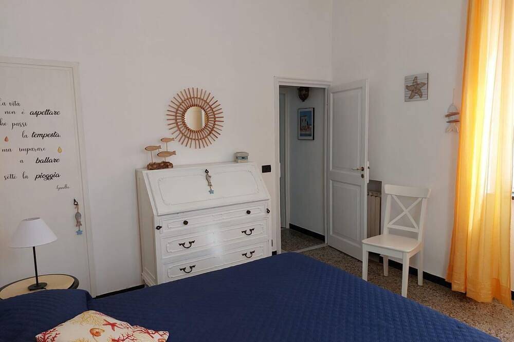 Appartamento intero, Accogliente appartamento per 6 ospiti con Wifi, Tv, balcone e animali ammessi, vicino Genova in Bogliasco, Riviera Ligure