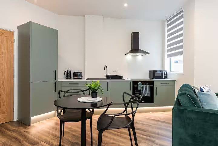 Entire studio, Harmony 4 - Stylish Central Studio Near Stadium in Leicester, Heart of England