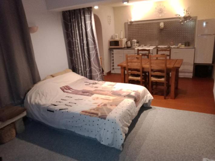 Chambre d’hôte pour 3 personnes, avec Terrasse ainsi que Jardin et Vue