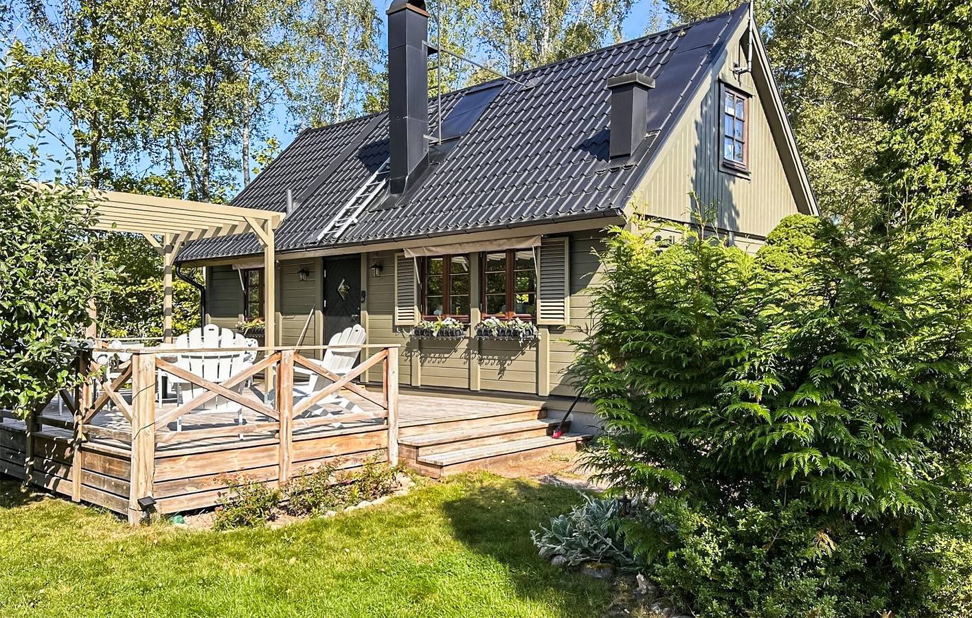 Ferienhaus für 8 Personen mit Garten in Flen