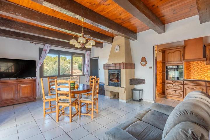 Chalet para 6 personas, con jardín además de vistas y piscina - 1