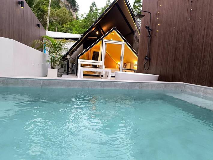 Gîte pour 2 personnes, avec terrasse et vue ainsi que jardin et piscine dans Khao Sok - 4