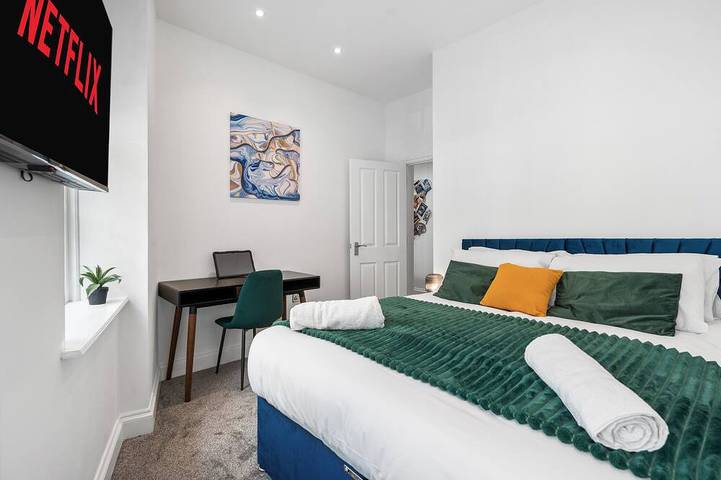 Entire apartment, Guest Favourite | Modern City Centre Home | 2 Bed in Brighton, Sussex