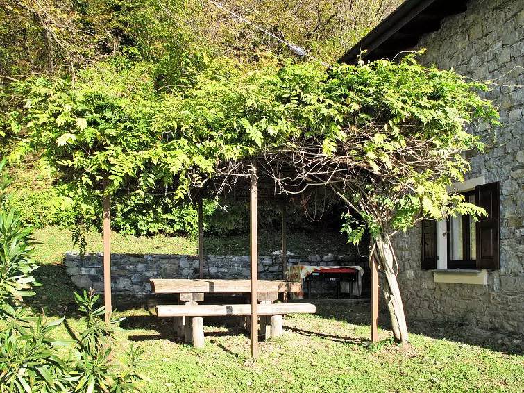 House 6 People in Naro (Como), Gravedona ed Uniti