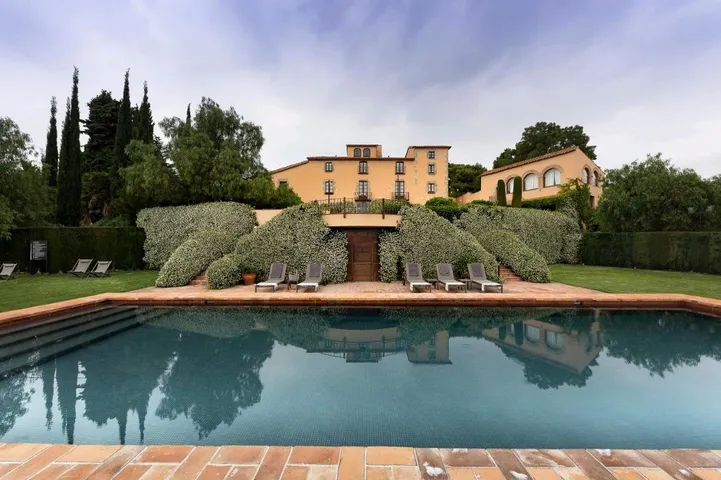 Hotel para 2 personas, con piscina y jardín - 1