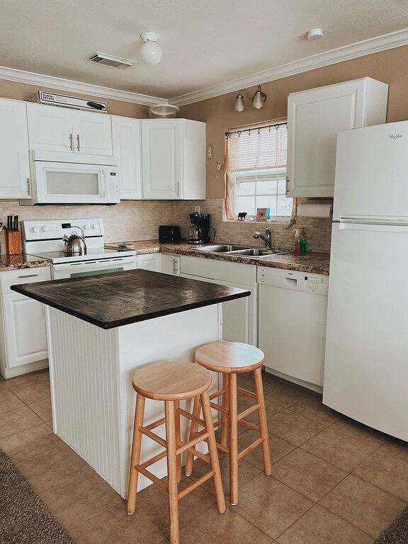 Gekennzeichnet auf Hgtvs Beachfront Bargain Hunt \"Flucht nach Freeport\". Super bestückt! in Brazoria County