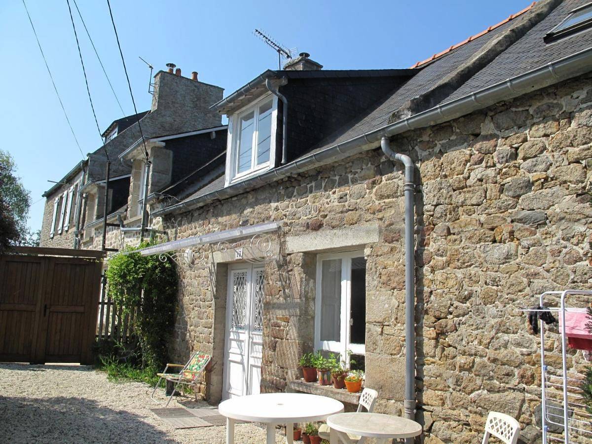 Two-Bedroom House in Saint-Jacut-de-la-Mer, Région de Dinan