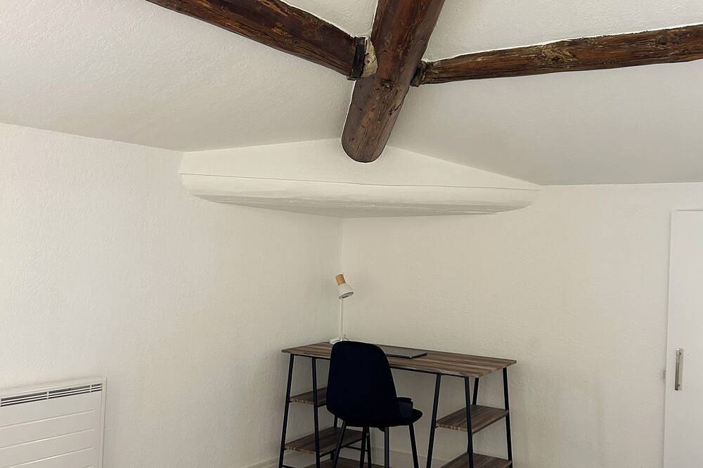Geheel appartement, Pretty T2 in the heart of Saint Maximin La Sainte-Baume in Saint-Maximin-la-Sainte-Baume, Brignoles region