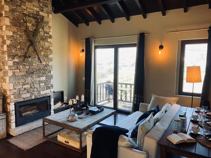 Gîte pour 2 personnes, avec vue ainsi que balcon et piscine dans Castro Daire - 3