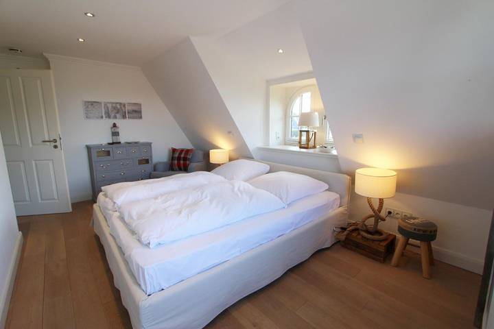 Exklusives Premium-Hausteil für 8 Personen im modernen Stil unter Reet in Nordfriesische Inseln (Schleswig-Holstein) (Schleswig-Holstein), Wenningstedt