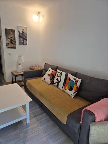 Gîte pour 4 personnes, avec piscine ainsi que vue et jardin, animaux acceptés à Saint-Maurice