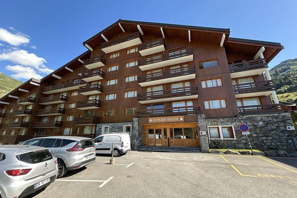 Entire apartment, Lovely 1Br apt with balcony near slopes and shops in Méribel in Méribel-Mottaret, Les Allues
