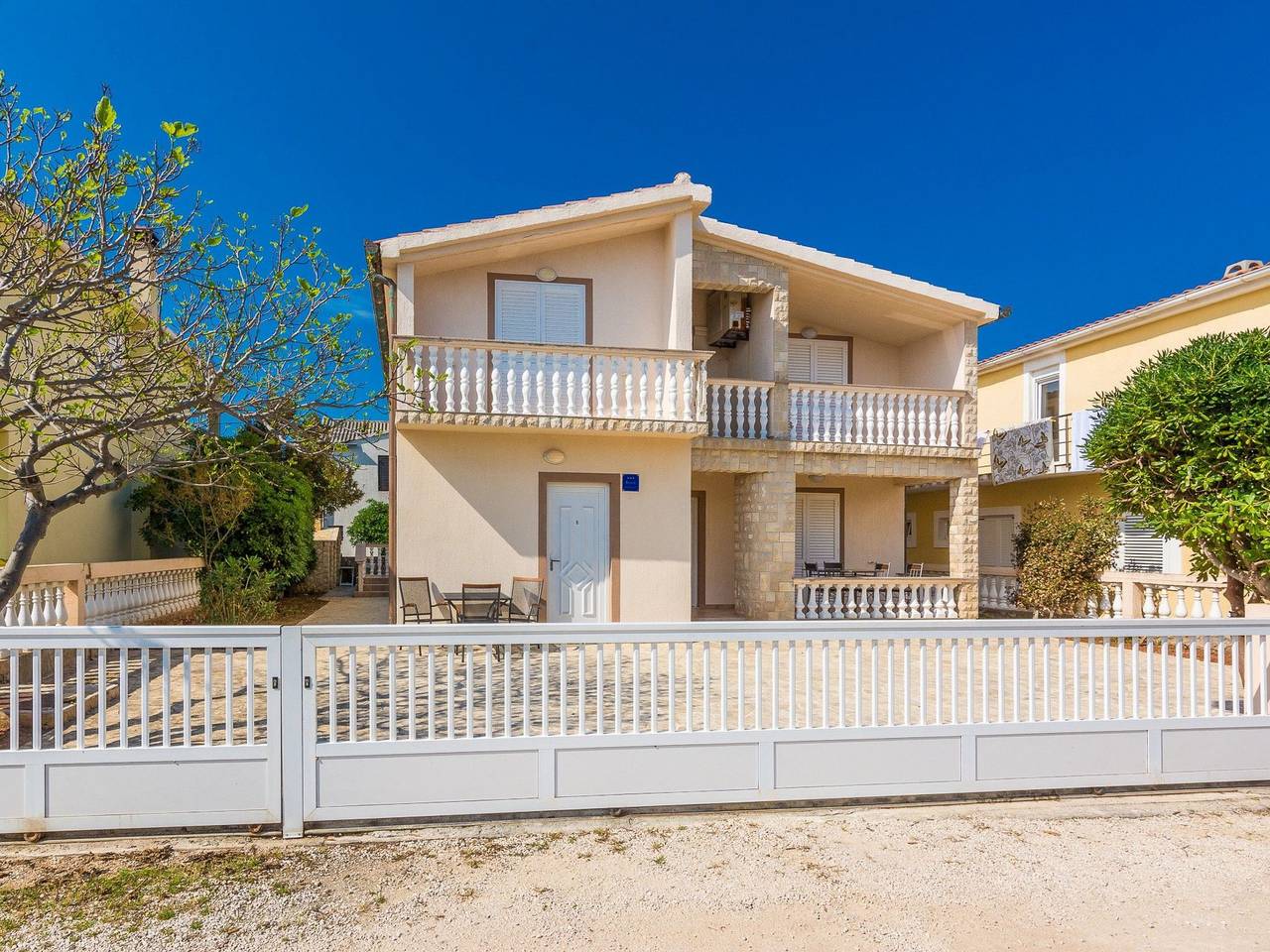 Appartamento vacanze a Vir a partire da 120€ a notte