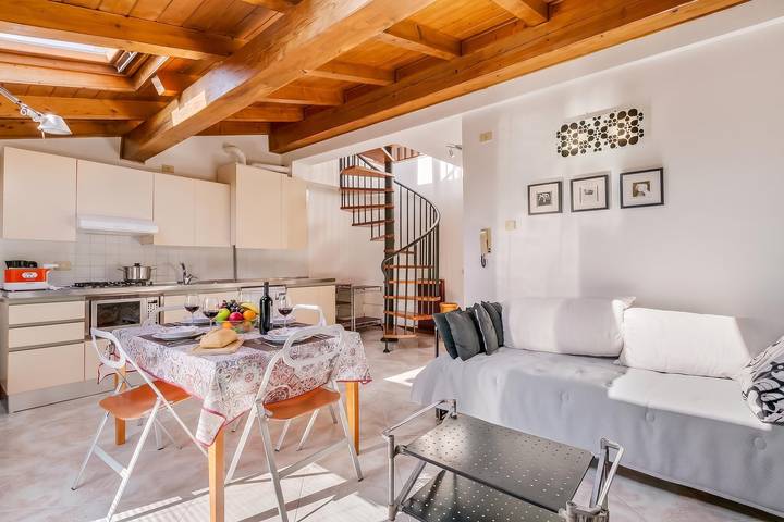 Loft per 5 persone, con Vista lago a Riva del Garda