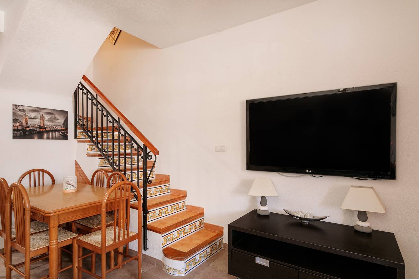 Bungalow 'Villa Ines' with Sea Views, Private Terrace and Air Conditioning in Playa Lisa, Santa Pola