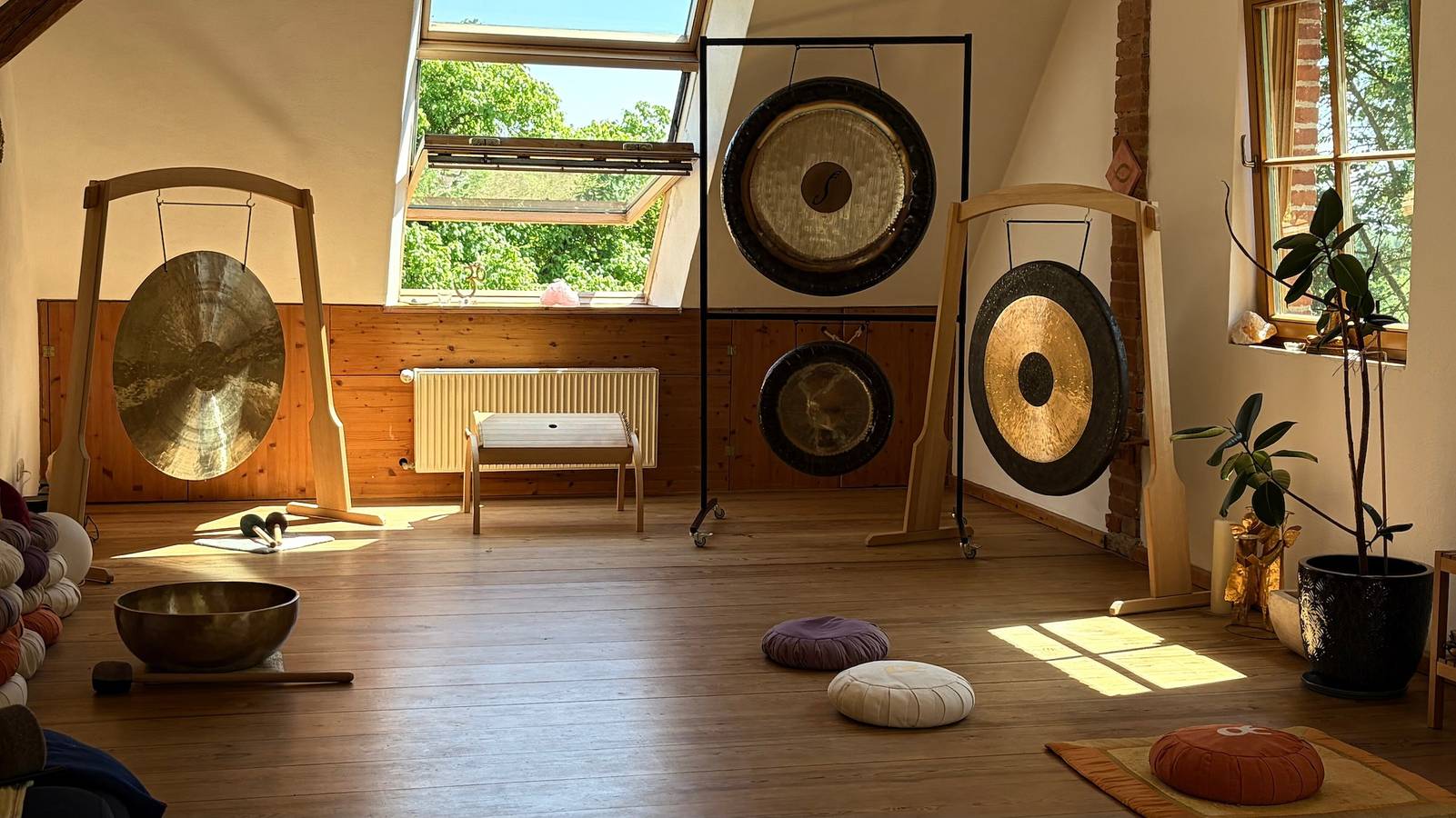 Ganze Ferienwohnung, Tiny Home „Zirkuswagen Blau“ mit Gemeinschaftspool, Garten und Wlan in Hetzdorf, Uckerland