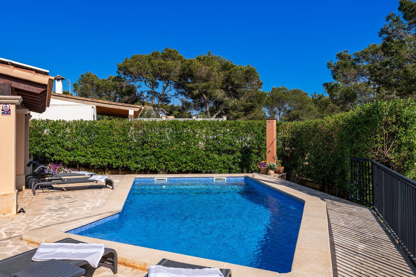 Villa Esquina in Son Mojer-Cala Santanyí, in Strandnähe, mit Pool und Wifi in Son Moja, Santanyí
